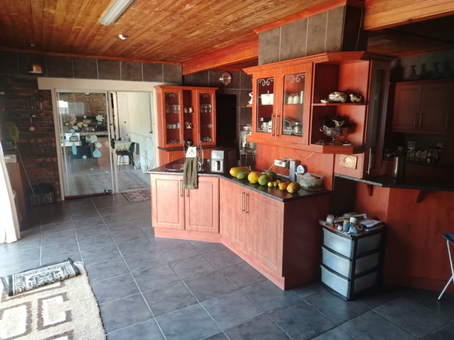 4 Bedroom Property for Sale in Bothasrus Eastern Cape